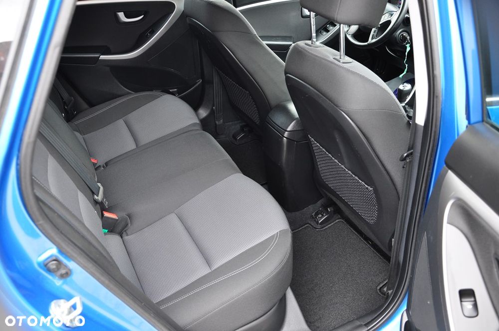 Hyundai i30 i30cw 1.4 Edition Plus - 26