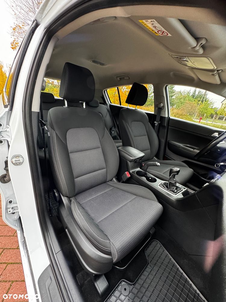 Kia Sportage - 16
