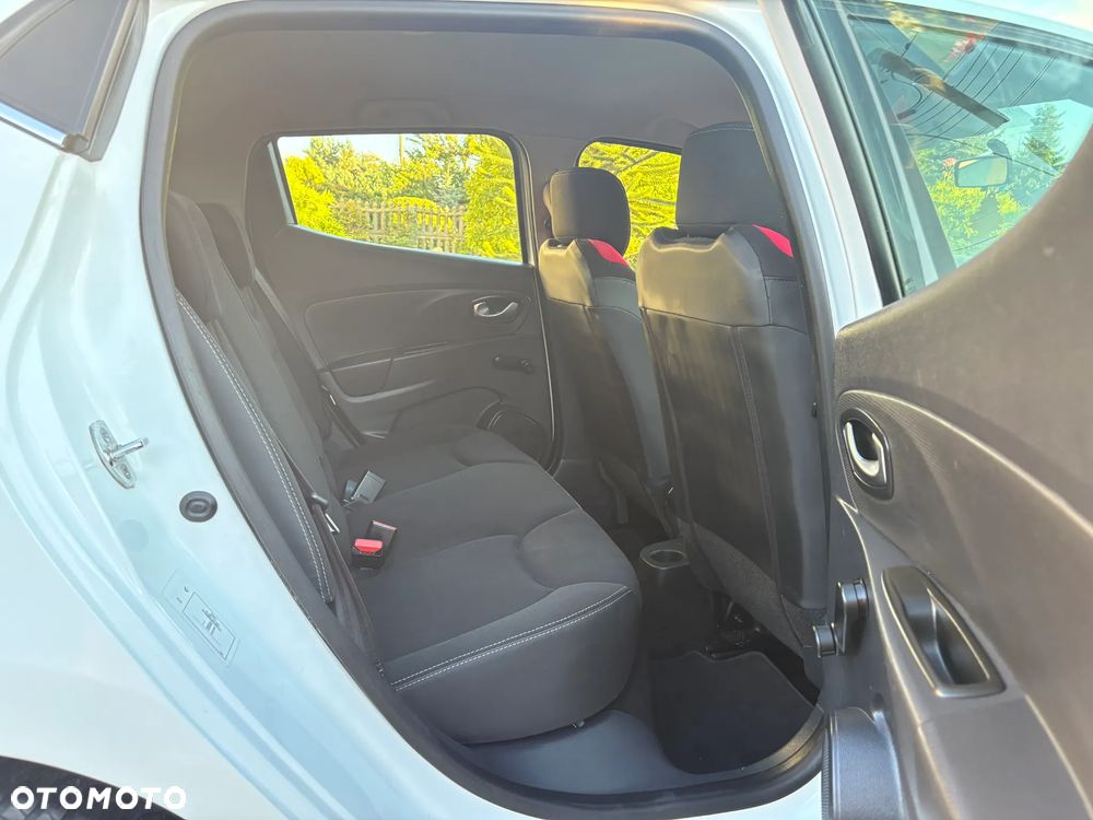 Renault Clio - 19