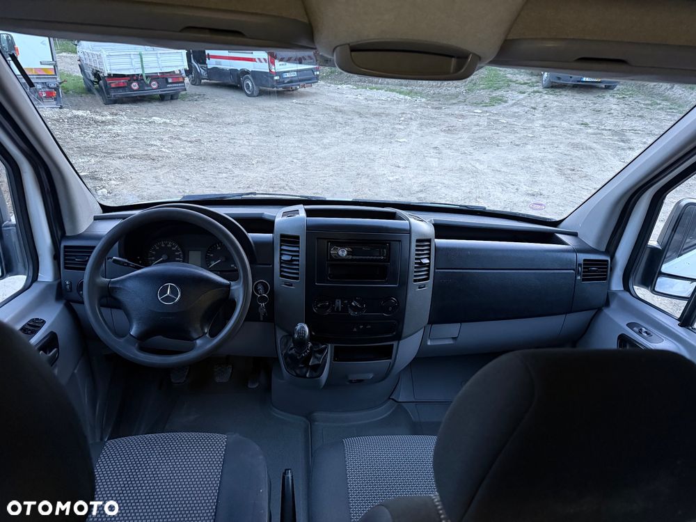 Mercedes-Benz Sprinter 513 - 38