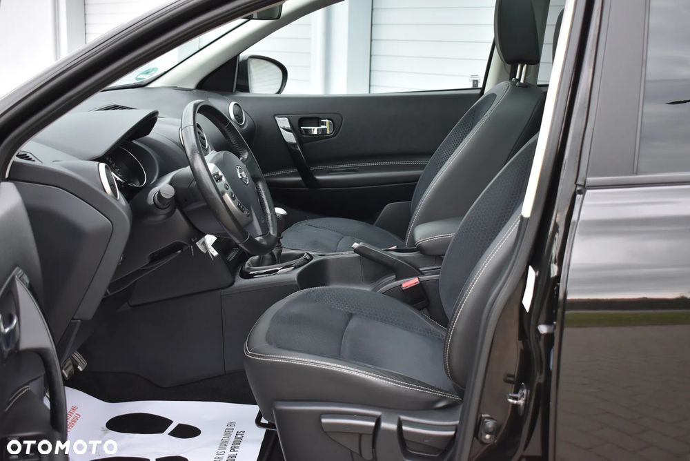 Nissan Qashqai 2.0 360 - 25