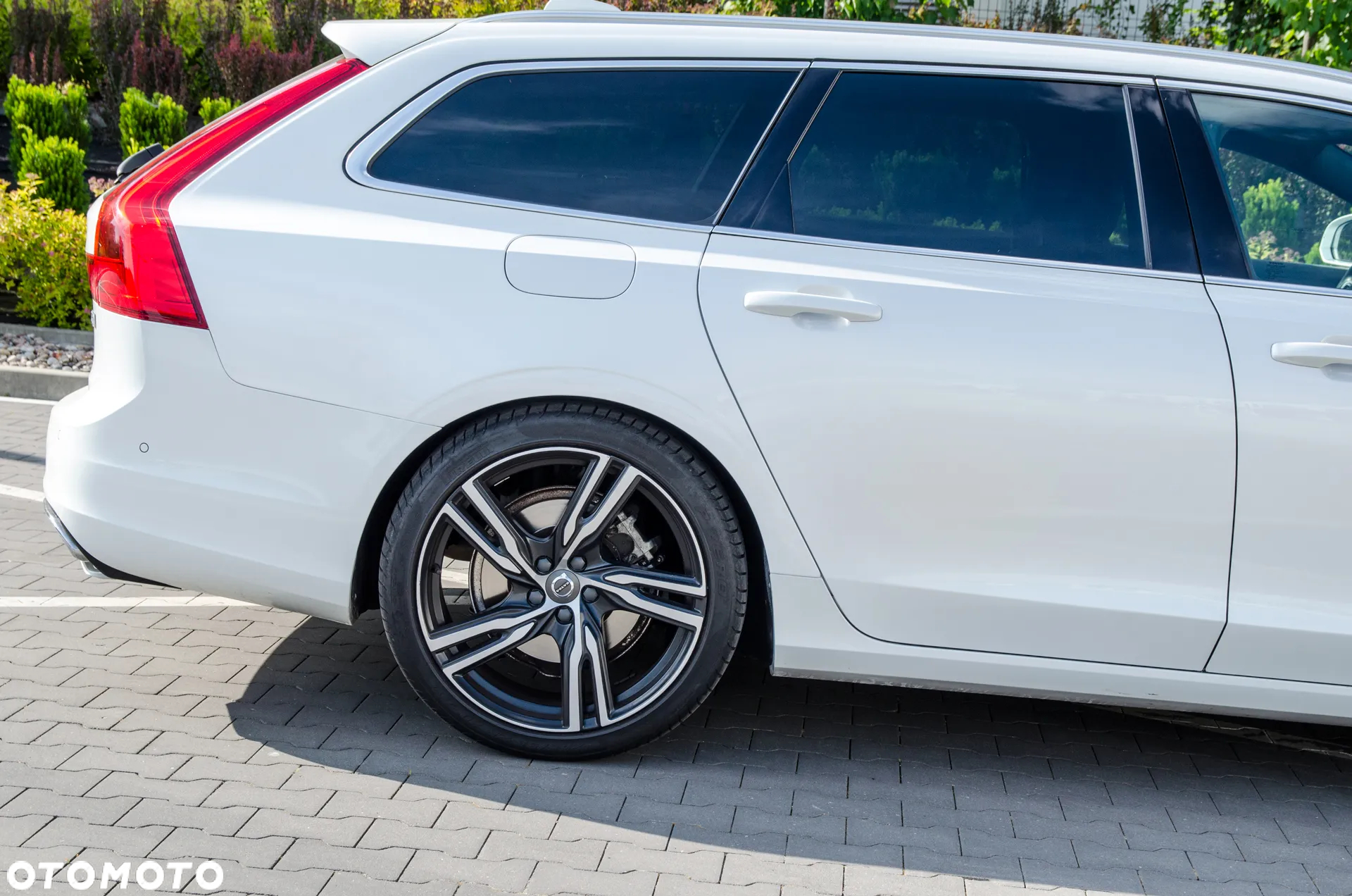 Volvo V90 D4 Geartronic R Design - 14