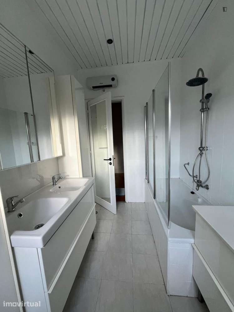 Quarto - localizado em Alvalade Lisbon - Grande imagem: 5/14