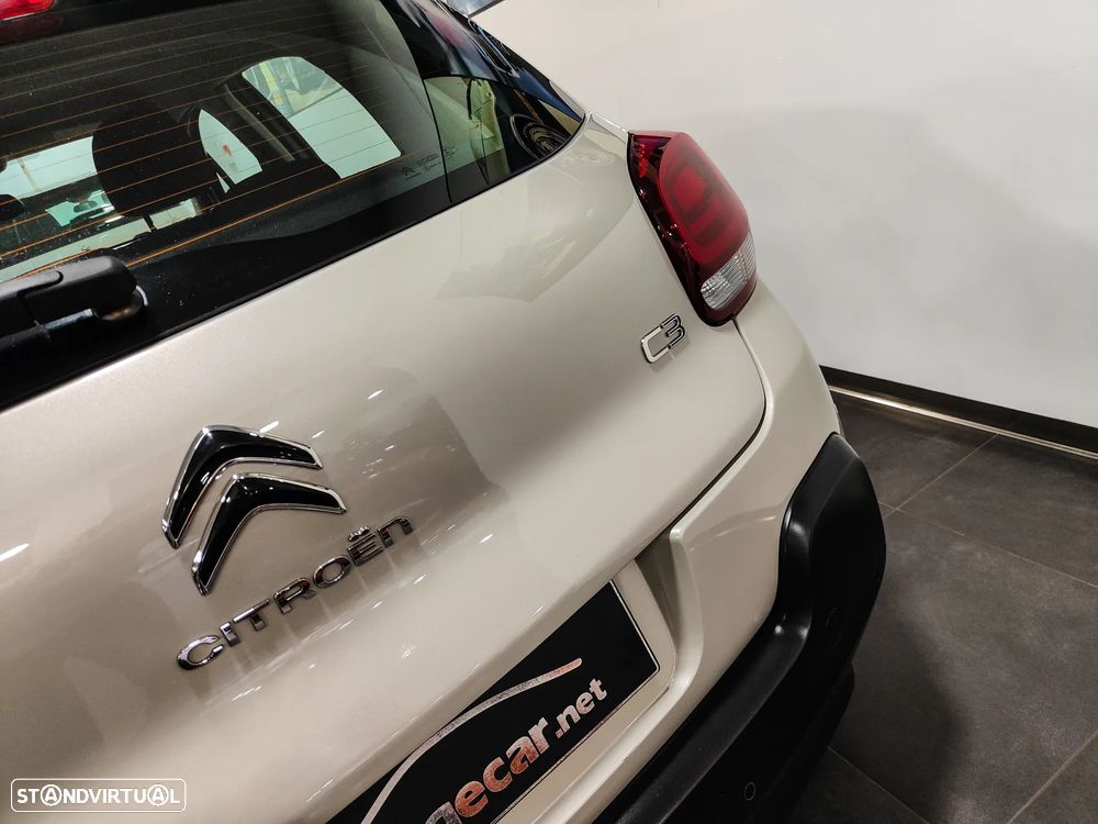 Citroën C3 1.2 PureTech Shine EAT6 - 24