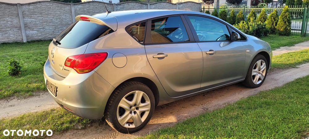 Opel Astra 1.4 Turbo - 3