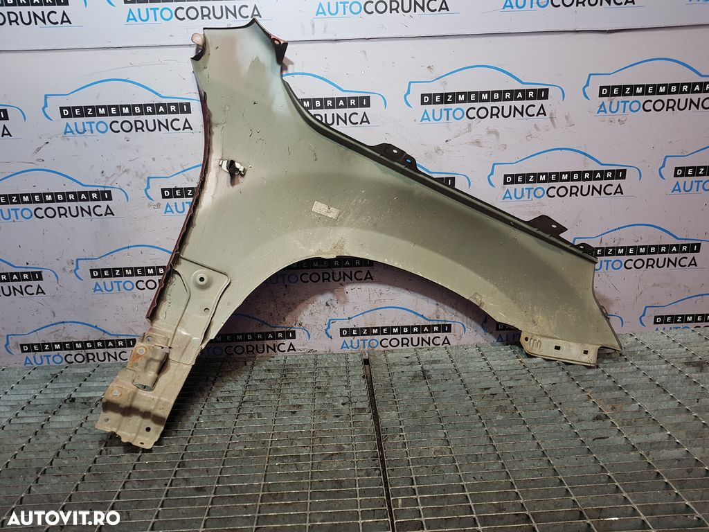 Aripa Stanga Fata Suzuki Grand Vitara 2006 - 2012 4 Usi ROSU (599) - 2