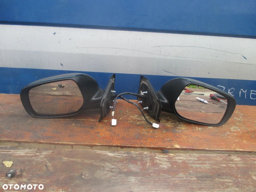 Lusterko lewe i prawe TOYOTA YARIS II 3 PINY EUROPA - 1