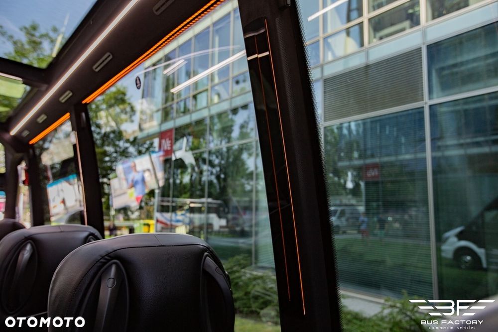Mercedes-Benz Sprinter 519 BUS FACTORY Panoramiczny dach SKYLITE - 17