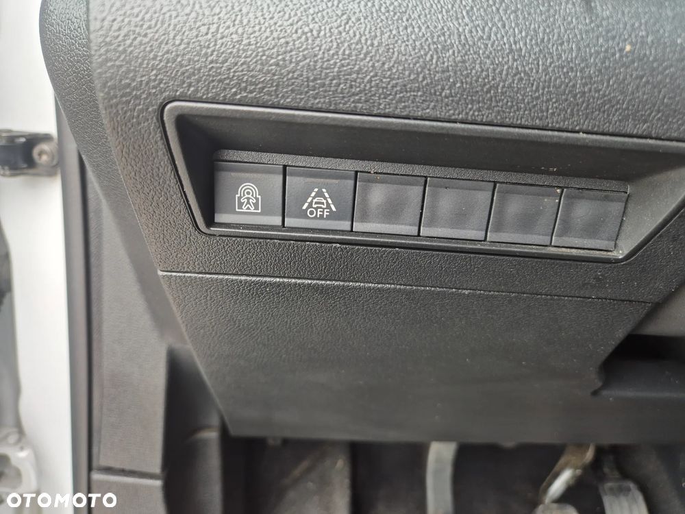 Toyota Proace City Verso 1.5 D-4D Business - 20