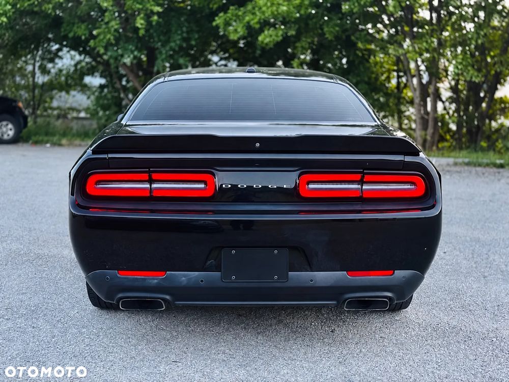 Dodge Challenger 5.7 R/T - 7
