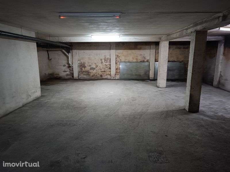 Armazém/Garagem - 100m2 - Grande imagem: 4/6