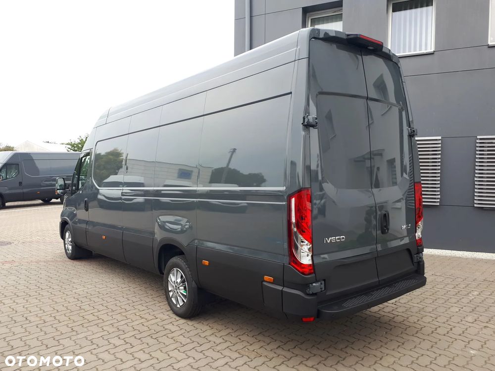 Iveco 35S18HA8V, wysokość H3, - 3