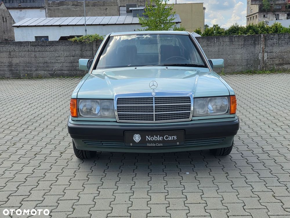 Mercedes-Benz W201 (190) - 3