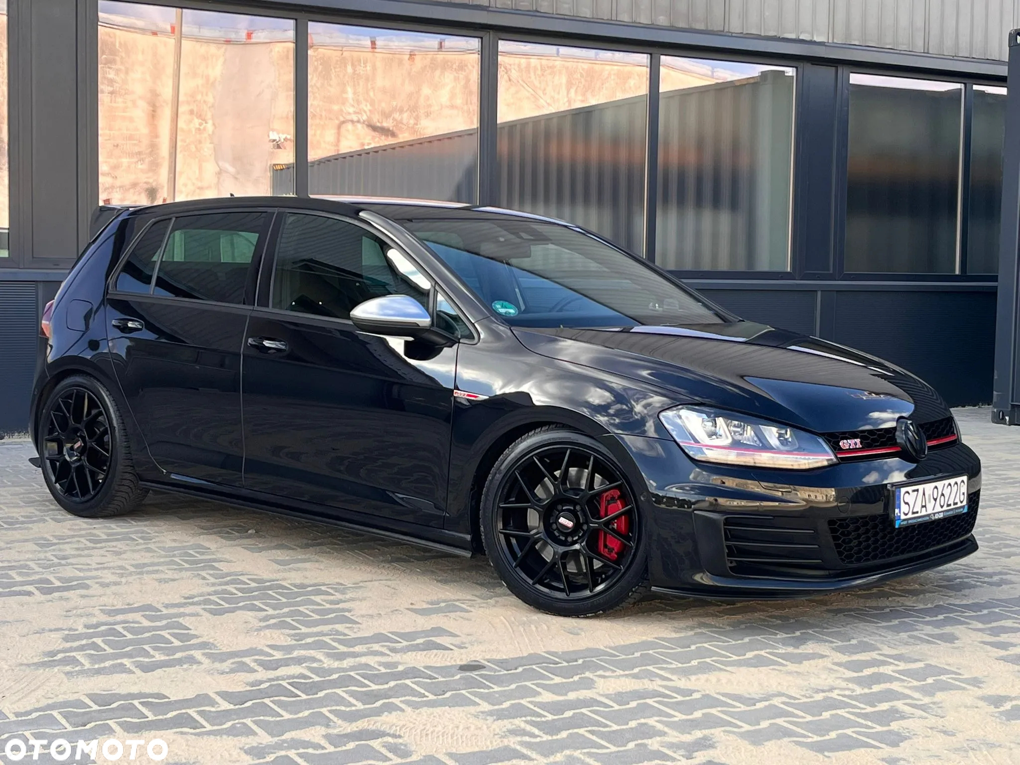 Volkswagen Golf GTI Performance BlueMotion Technology DSG - 2