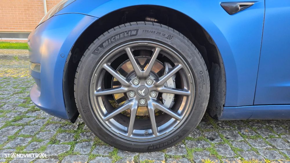 Tesla Model 3 Long-Range Dual Motor AWD - 8