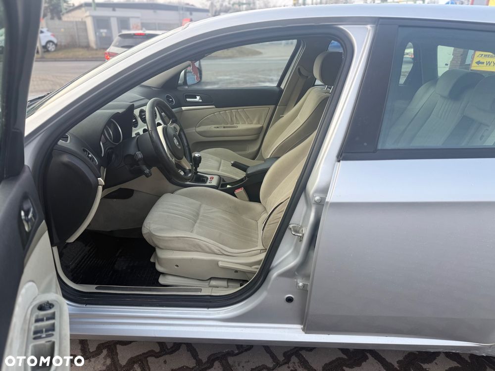 Alfa Romeo 159 1.9 JTDM 8V DPF Distinctive - 11