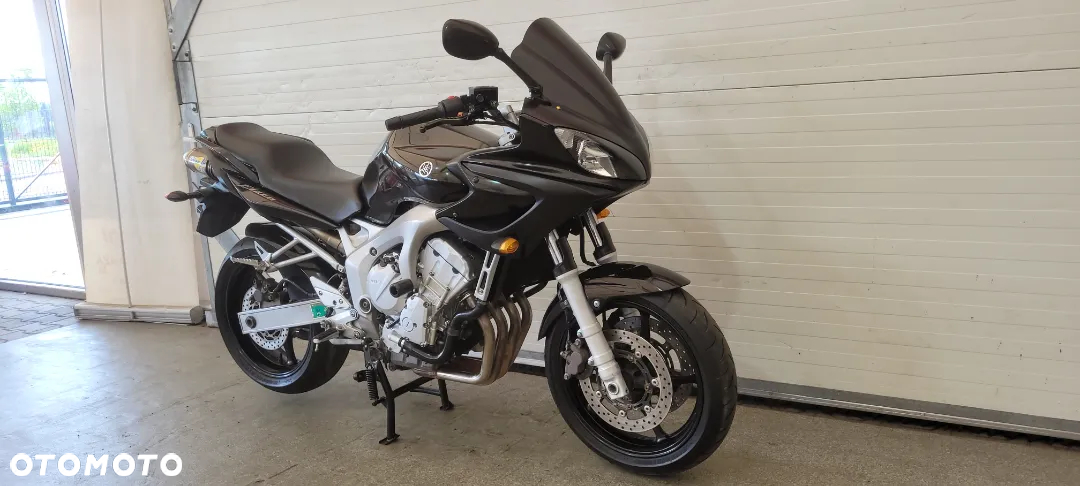 Yamaha FZ - 20
