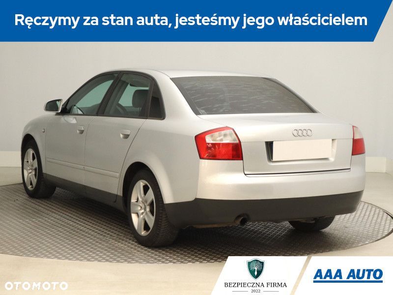 Audi A4 Limousine - 6