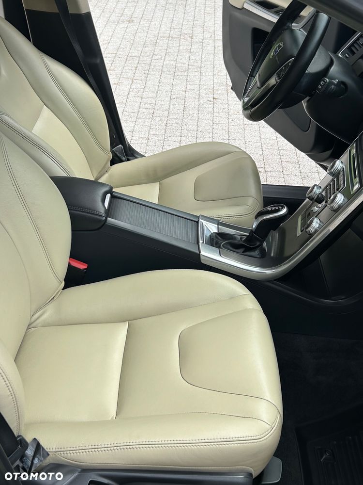 Volvo XC 60 D4 Drive-E Summum - 21