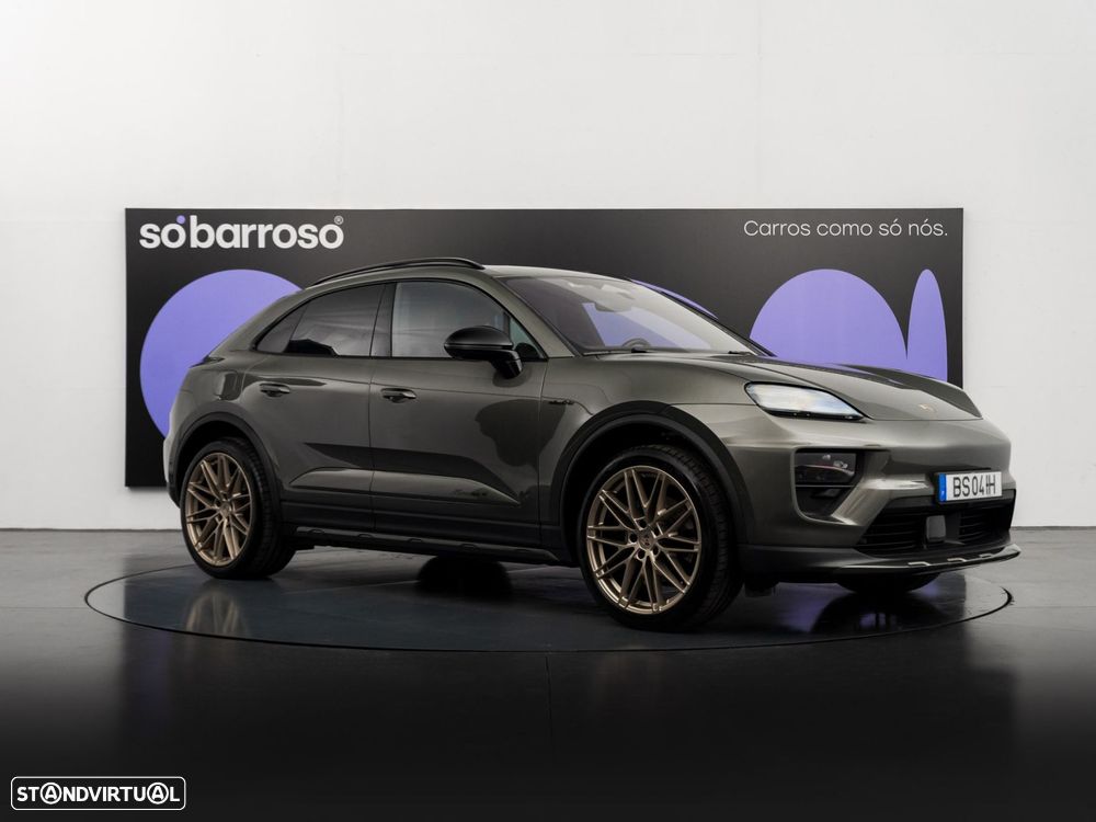 Porsche Macan Electric 4 - 7