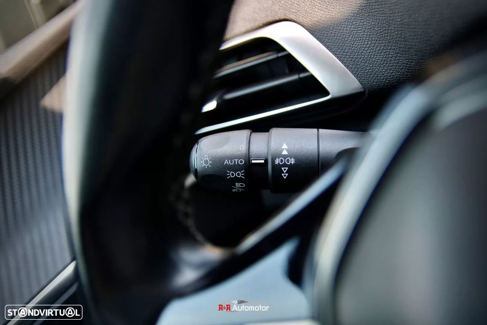 Peugeot 3008 1.5 BlueHDi Active - 20
