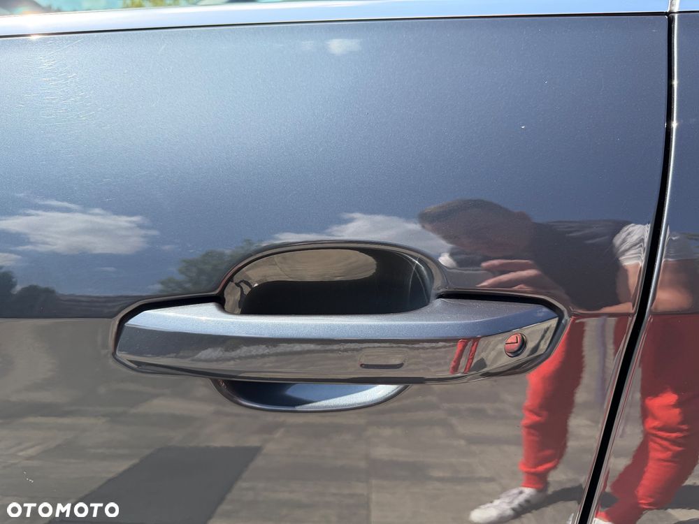 Audi A4 Avant 40 TFSI mHEV Quattro S tronic - 17