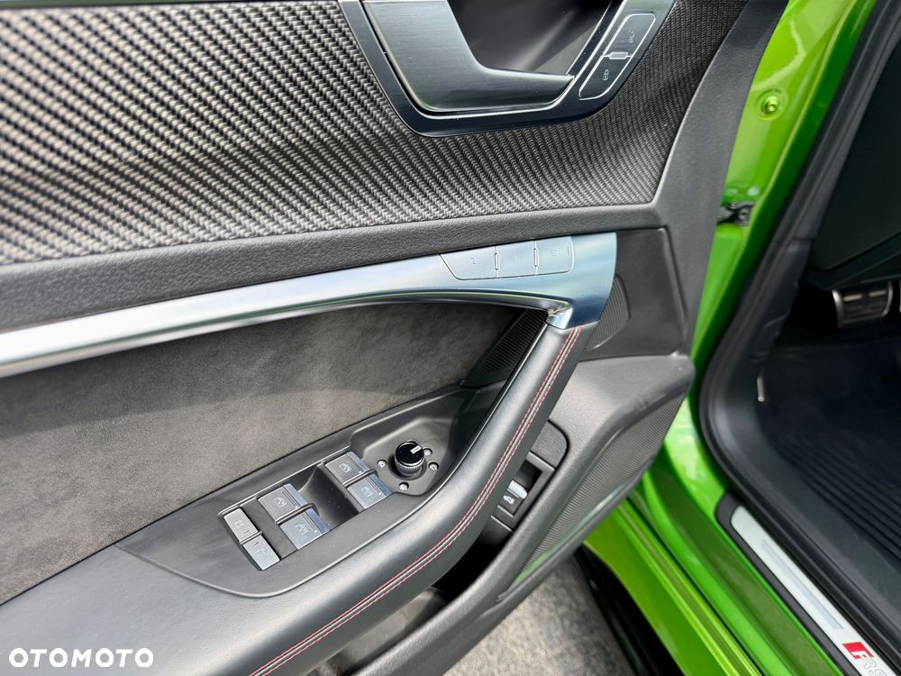 Audi RS6 Avant TFSI mHEV Quattro Performance Tiptronic - 15