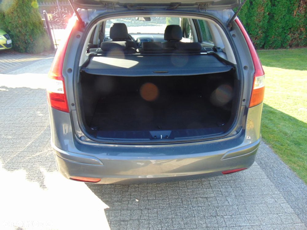 Hyundai i30 1.6 CRDi Blue Classic - 11
