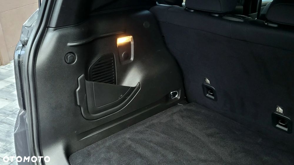 Jeep Renegade - 28