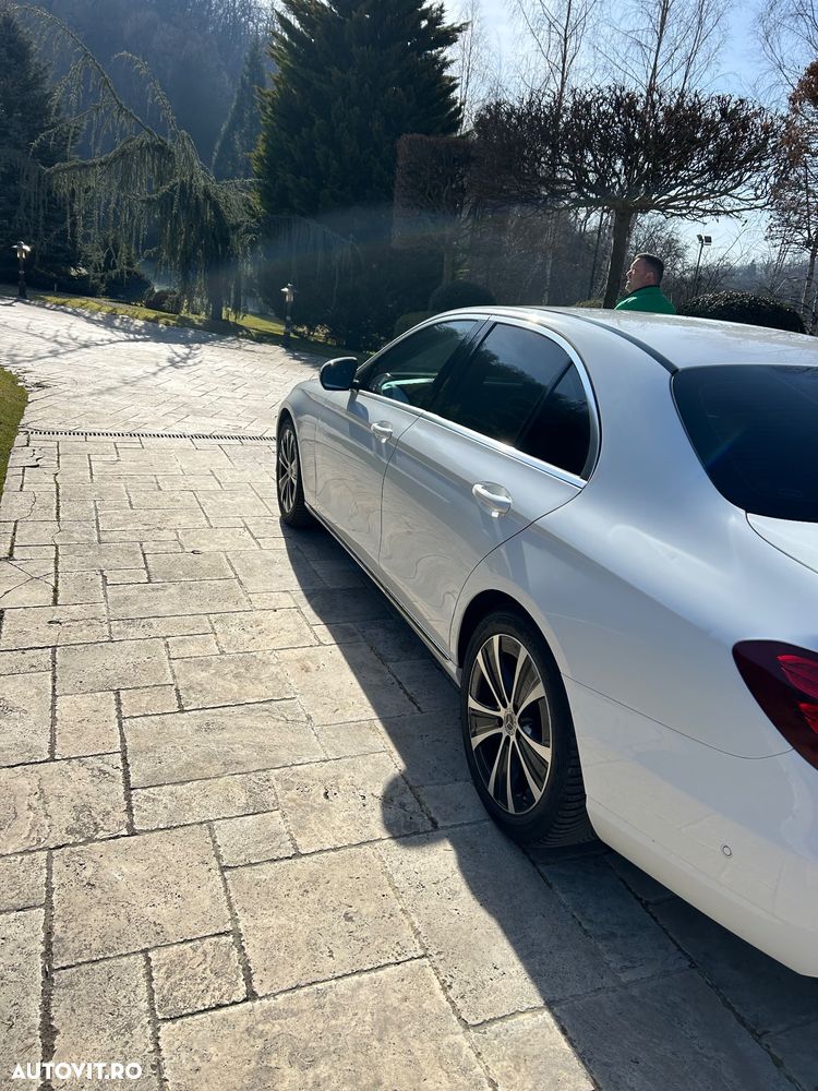 Mercedes-Benz E - 9