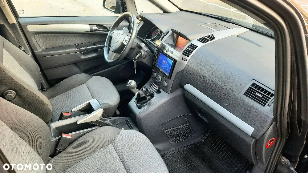 Opel Zafira 1.9 CDTI Essentia - 13