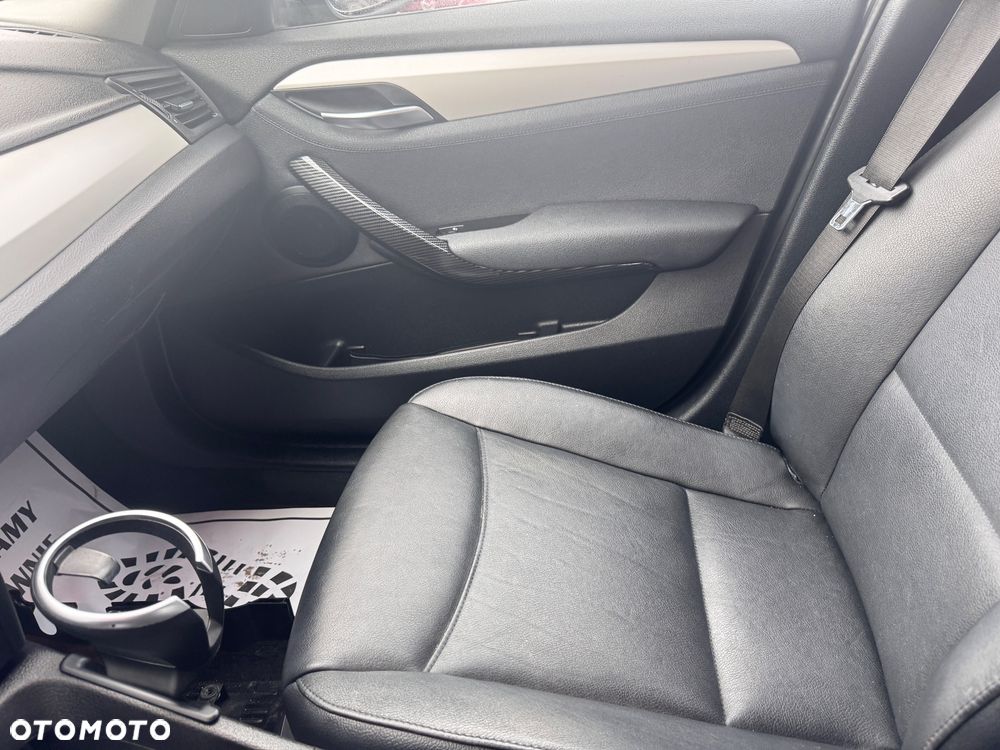 BMW X1 sDrive18i Sport Line - 11