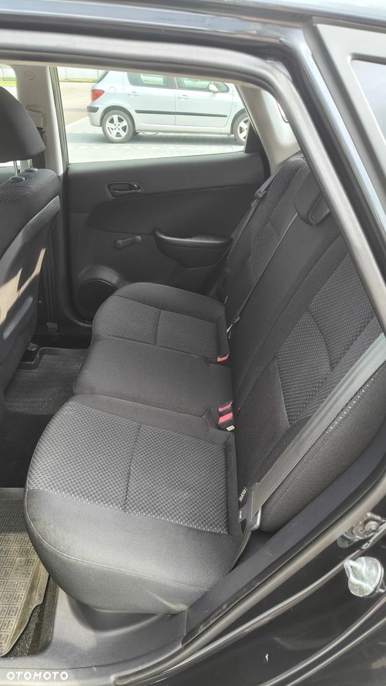 Hyundai i30 1.4 Classic + - 9