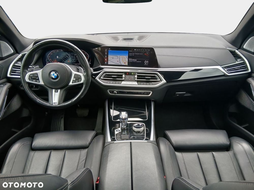 BMW X5 xDrive40d mHEV - 17