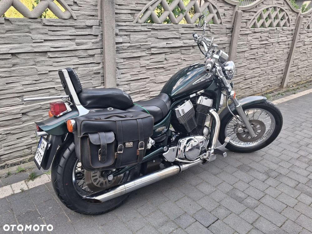 Suzuki Intruder - 3