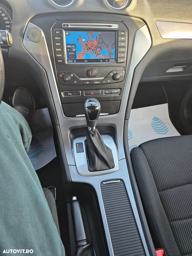 Ford Mondeo 2.0 TDCI PowerShift Business Class - 9