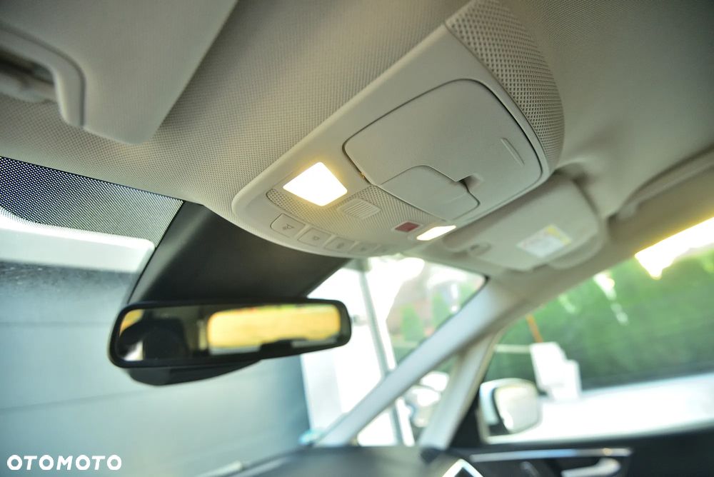 Ford S-Max 2.0 EcoBlue Titanium - 29