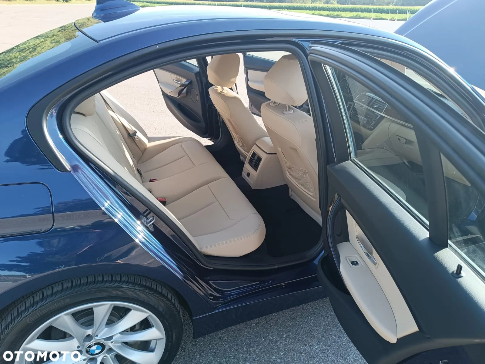 BMW Seria 3 320i xDrive Sport-Aut - 21