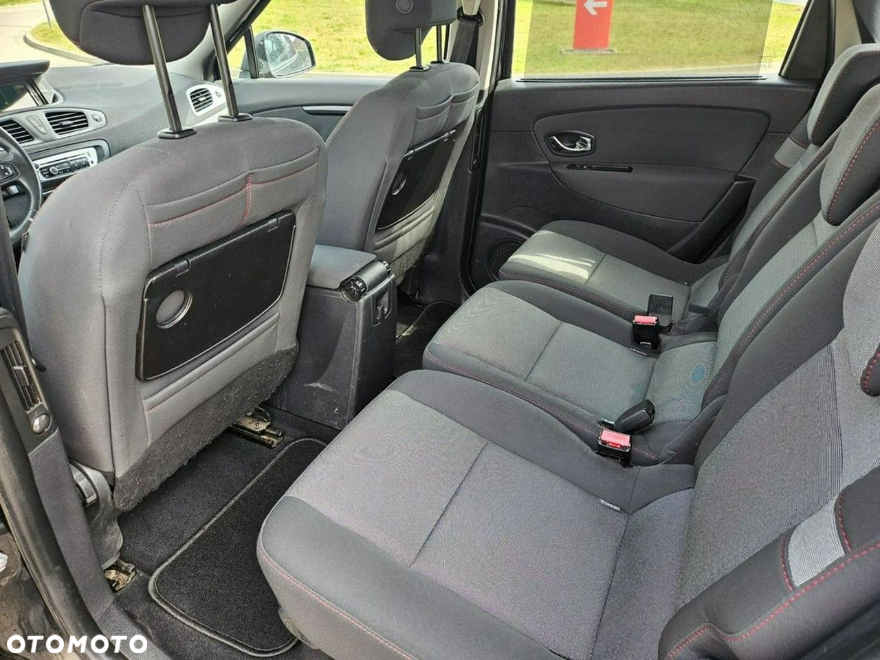 Renault Grand Scenic - 9