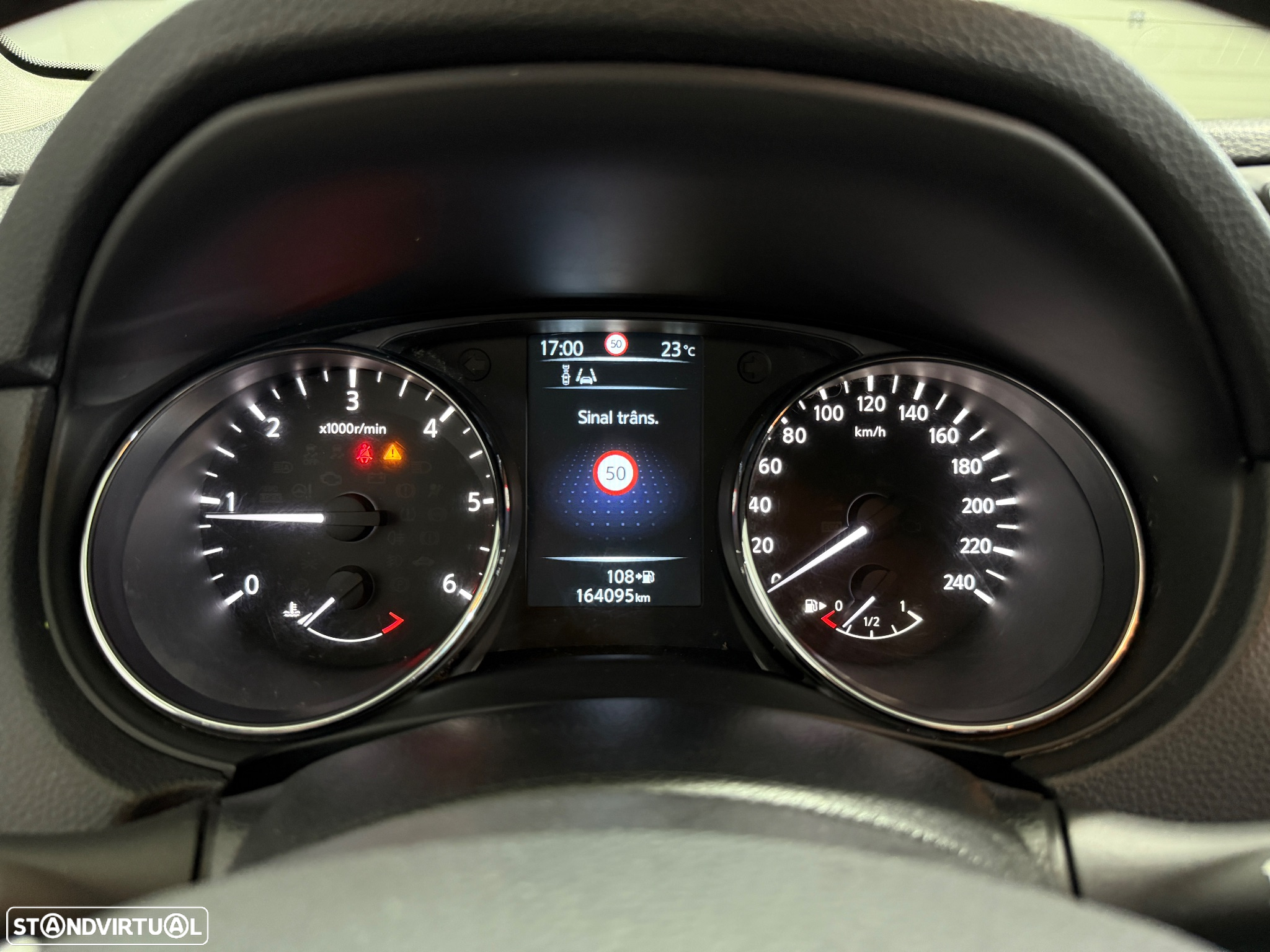 Nissan Qashqai 1.5 dCi Tekna - 26