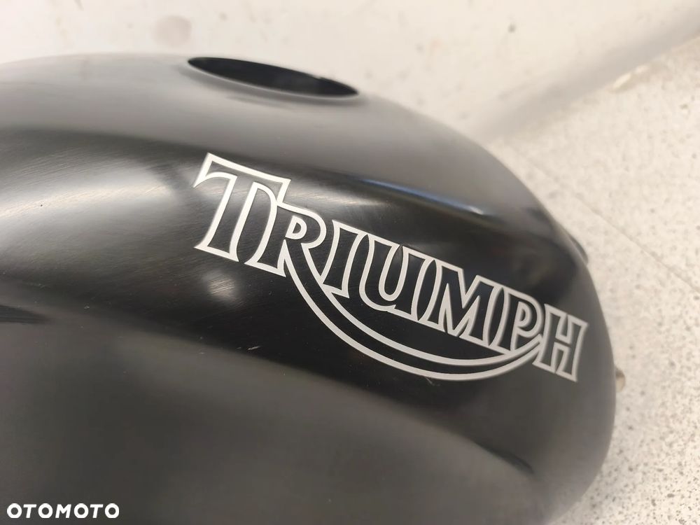 Bak, zbiornik paliwa Triumph Daytona 955i 955 - 6