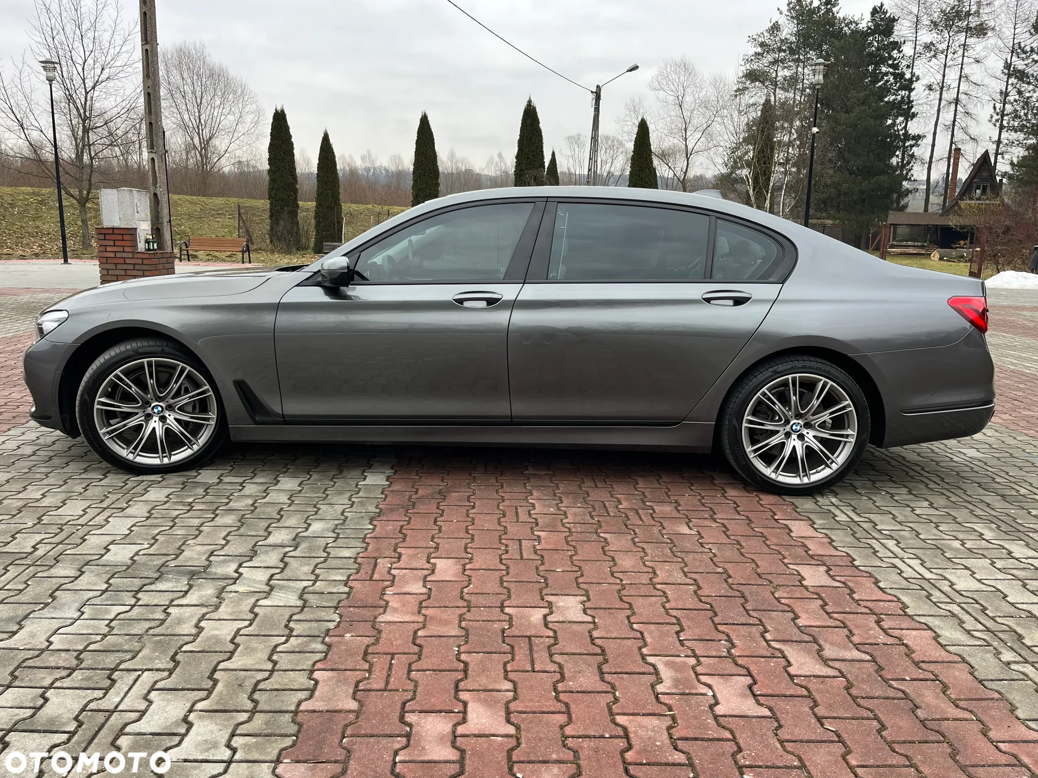 BMW Seria 7 740Li - 3