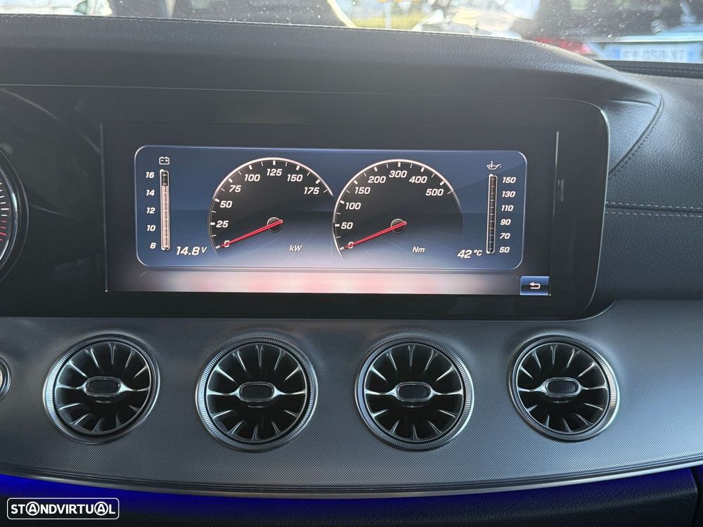 Mercedes-Benz E 220 d Coupe 9G-TRONIC AMG Line - 56