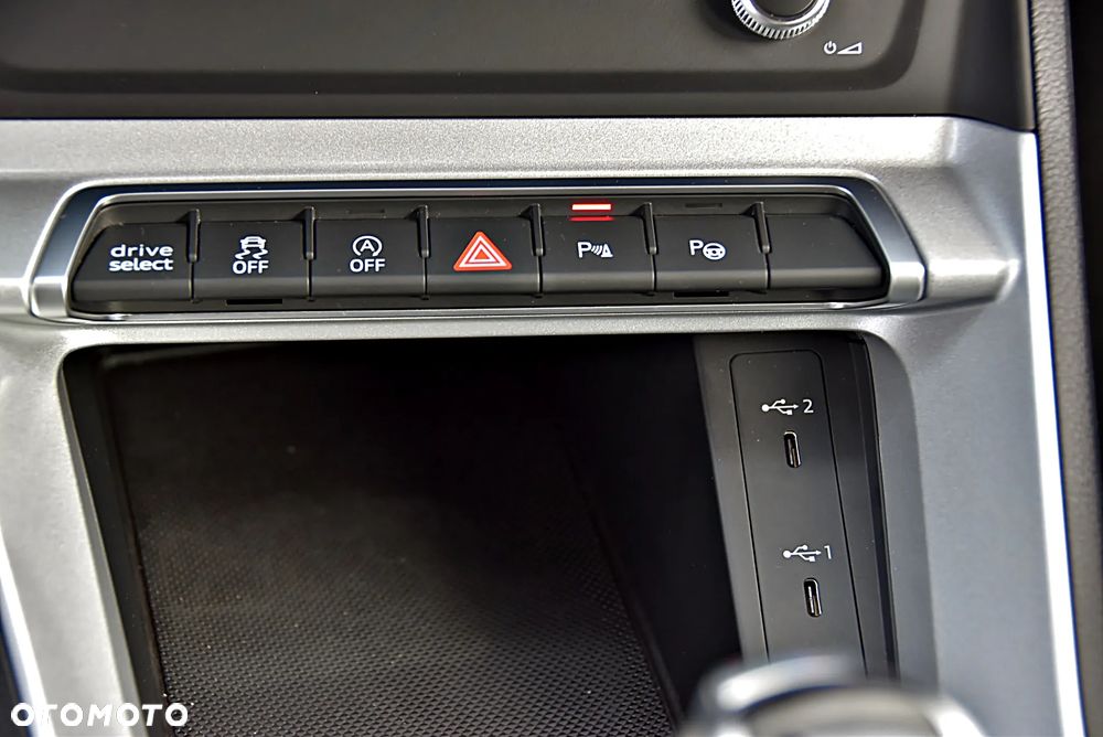 Audi Q3 35 TFSI mHEV S tronic - 32