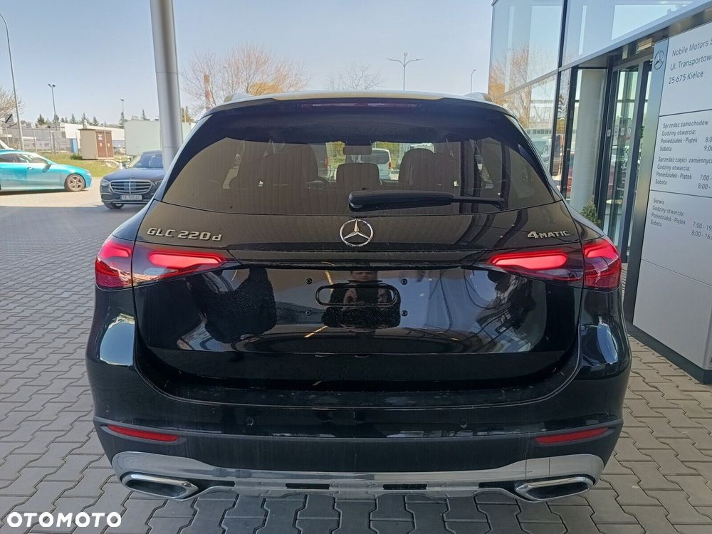 Mercedes-Benz GLC - 7