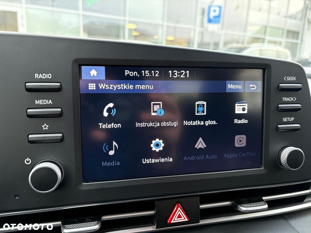 Hyundai Elantra - 16