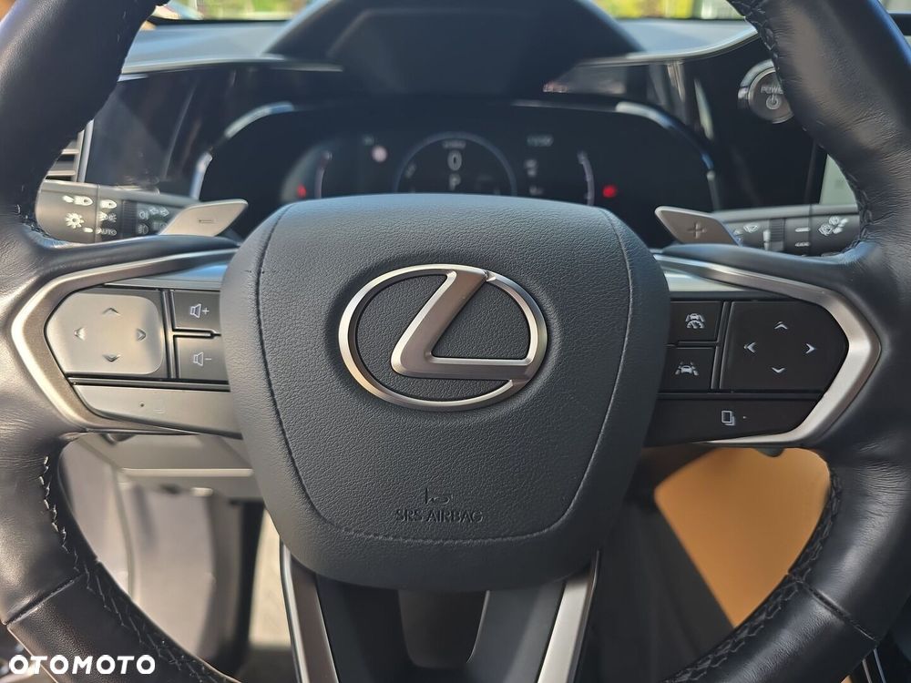Lexus NX 350h Omotenashi AWD - 15