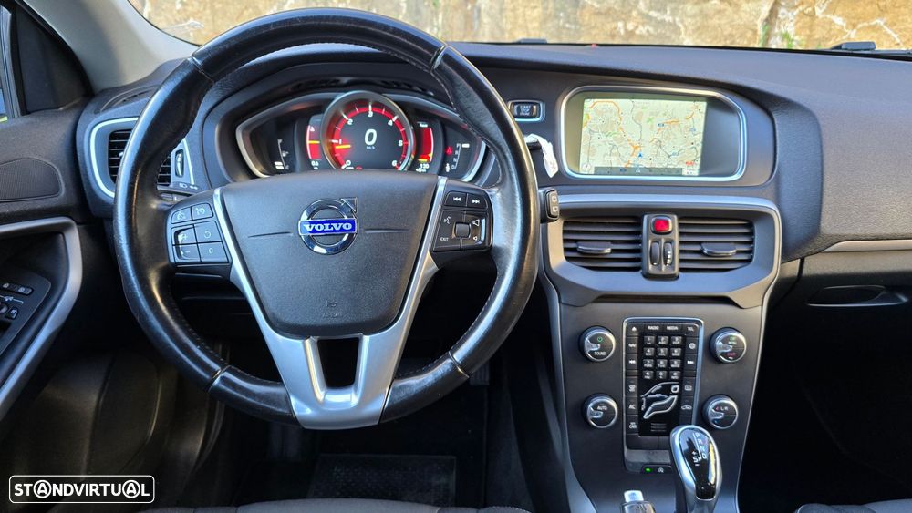 Volvo V40 1.6 D2 Momentum Powershift Eco - 12