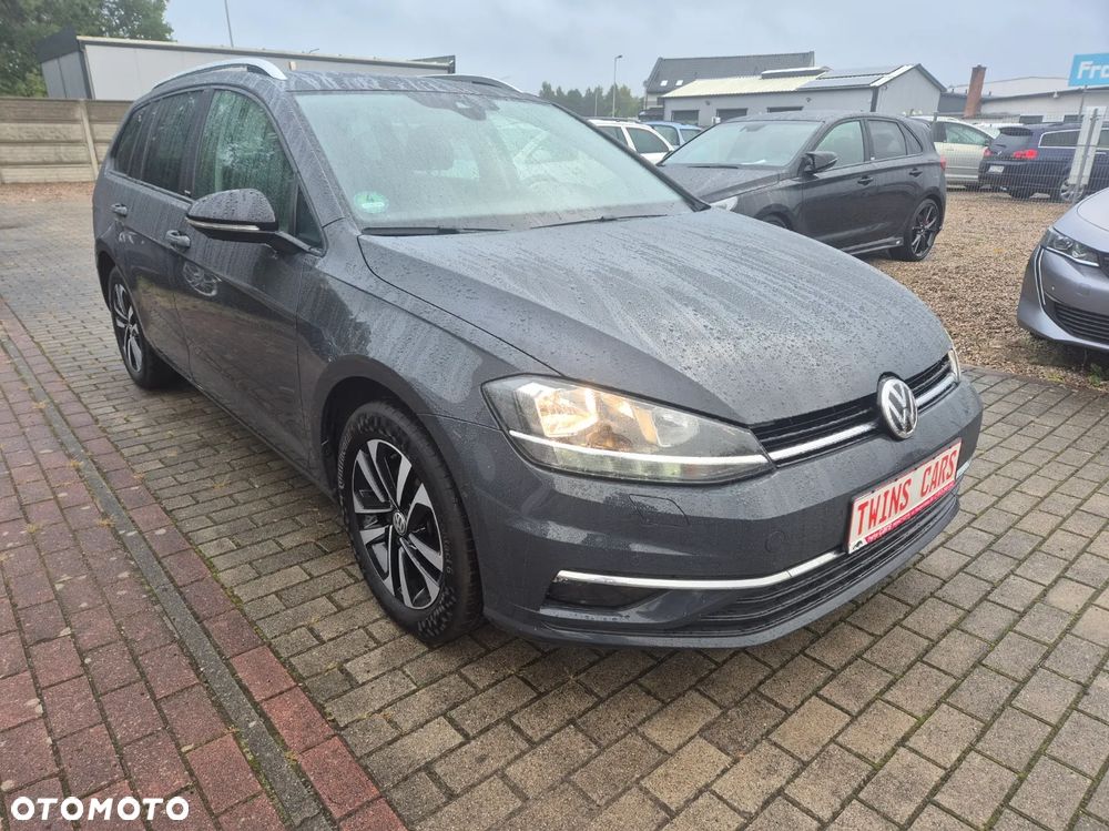 Volkswagen Golf 1.5 TSI ACT OPF DSG IQ.DRIVE - 2