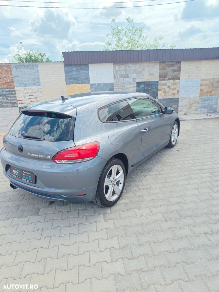 Volkswagen Scirocco 2.0 TSI - 12